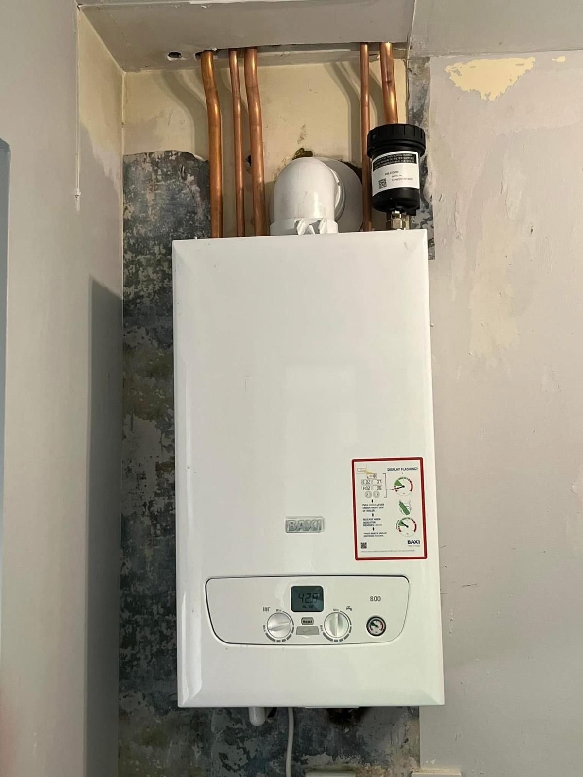 New Baxi 800 combi boiler fitted with magnetic filter protection